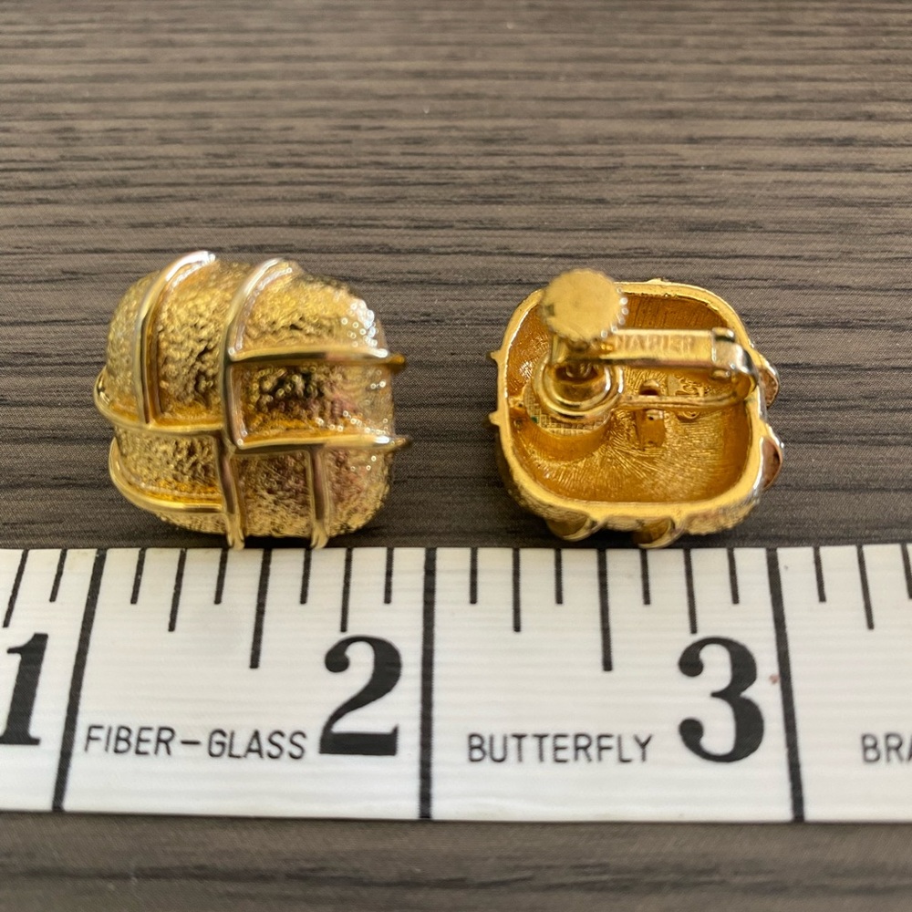 Napier Gold Tone Clip-On Earrings Textured Dome Vintage Style - Picture 7 of 8